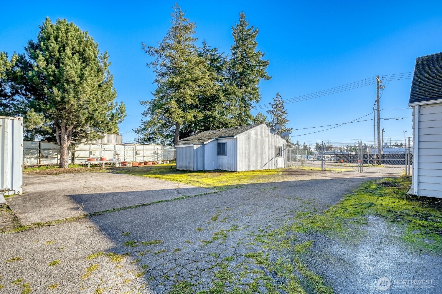 3817 94th Street Property Photo 12