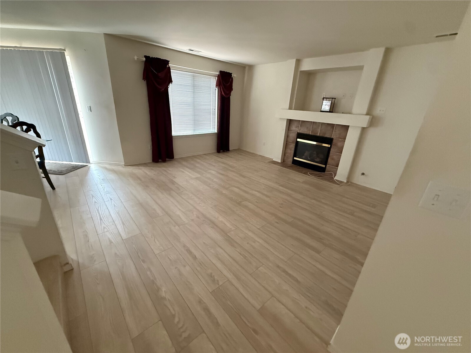 26410 110th Place Property Photo 6