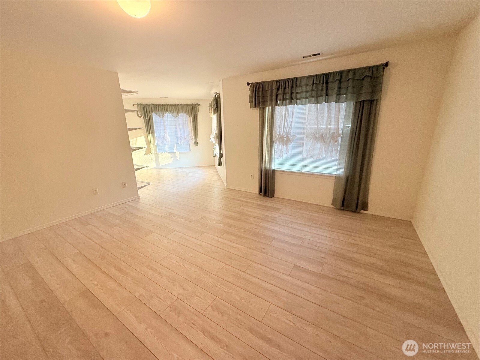 26410 110th Place Property Photo 7