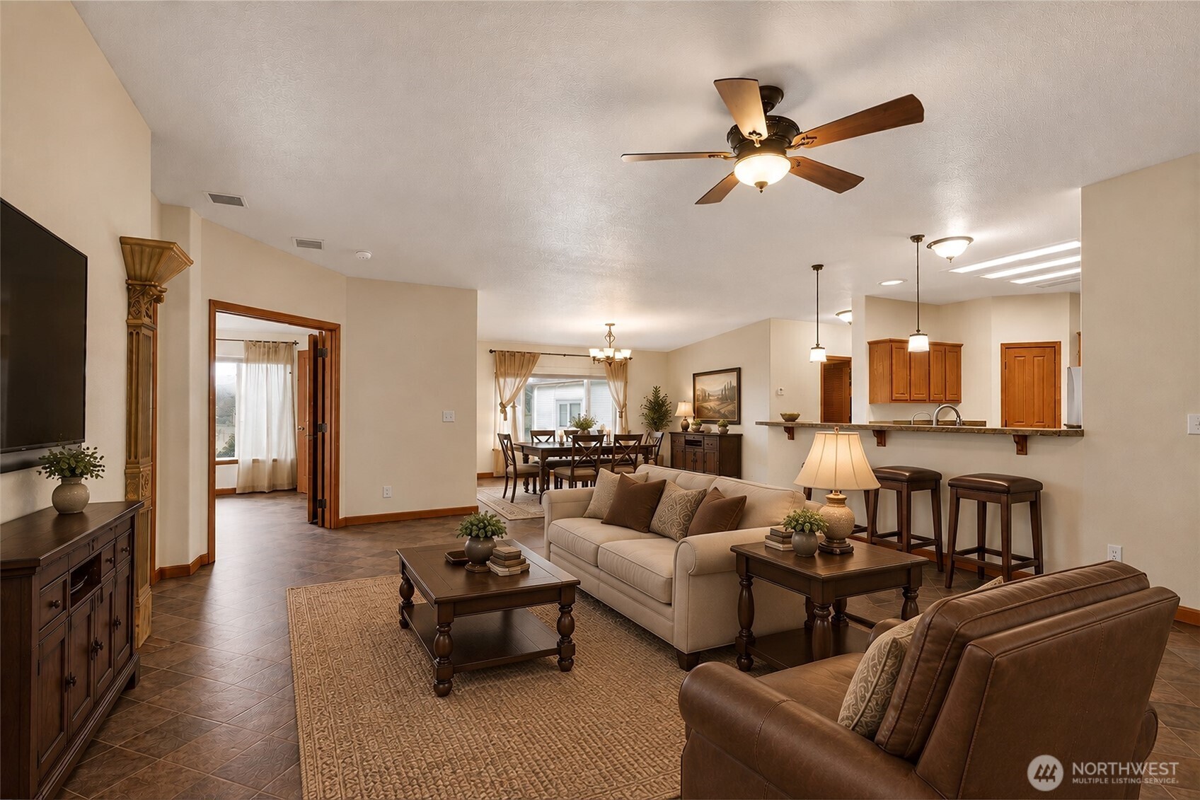 402 Parrish Road Property Photo 12