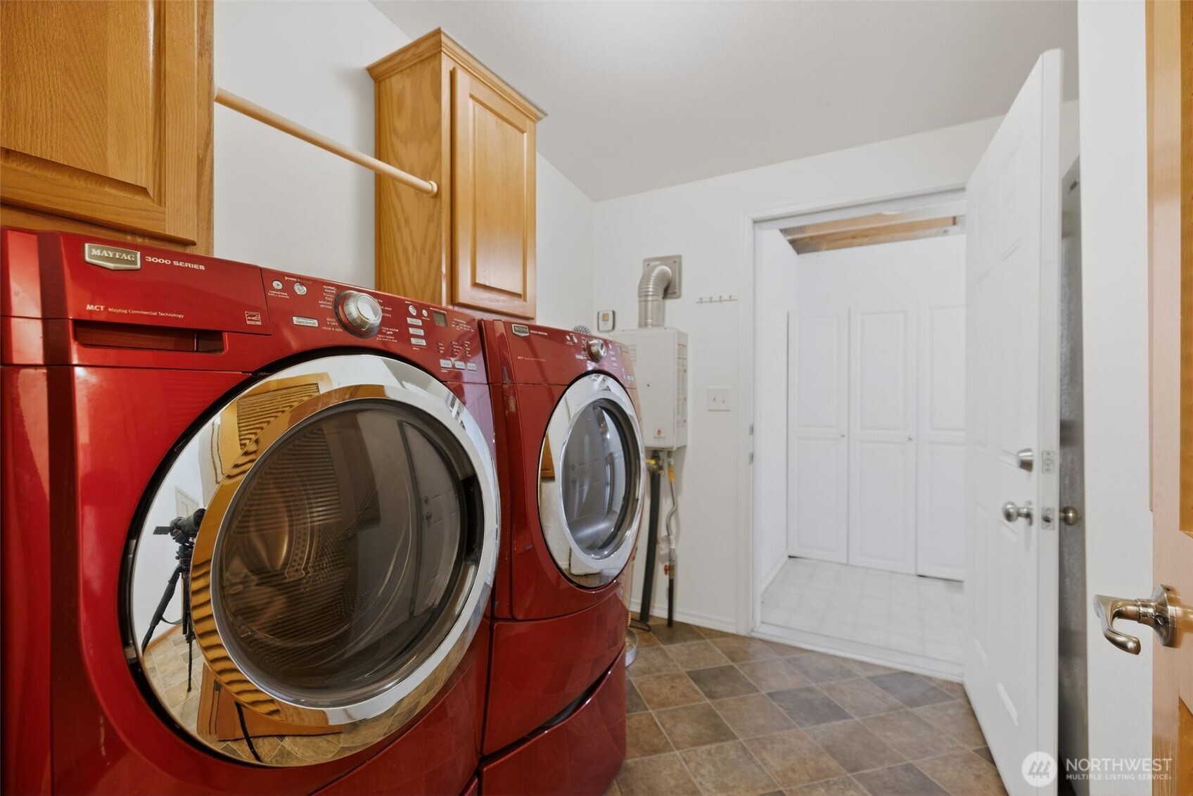 402 Parrish Road Property Photo 23