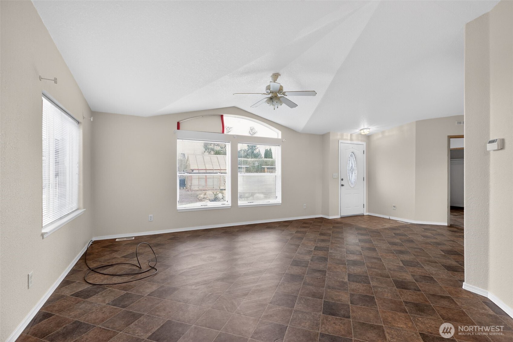 402 Parrish Road Property Photo 24