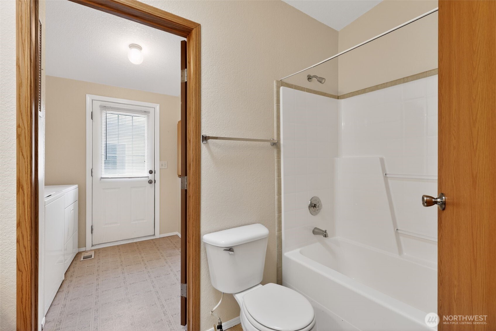 402 Parrish Road Property Photo 29