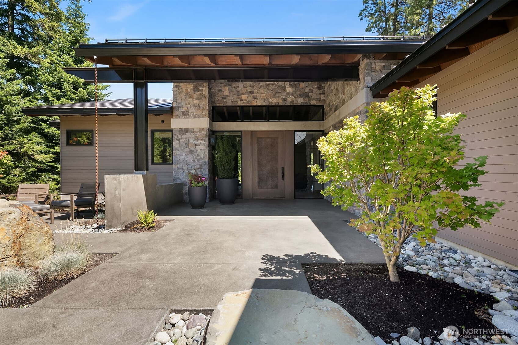 47 Forest Ridge Drive Property Photo 2