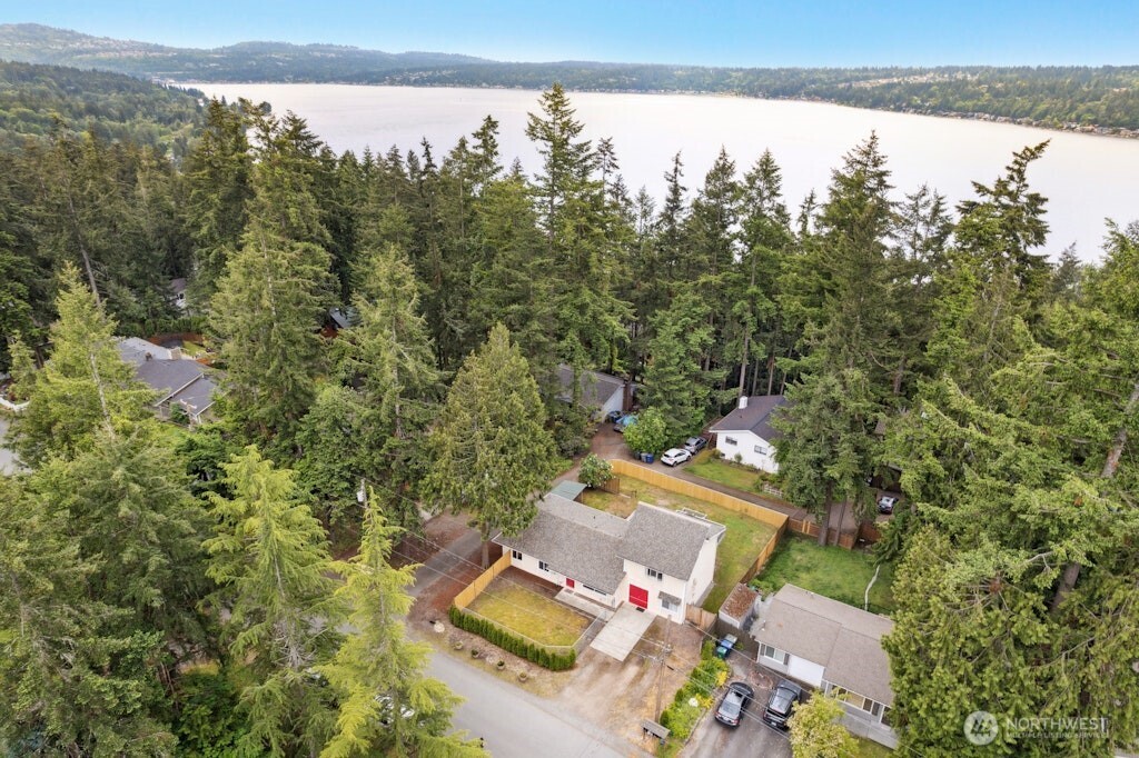 1115 207th Place Property Photo 1