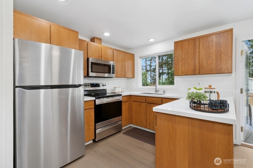 1115 207th Place Property Photo 15