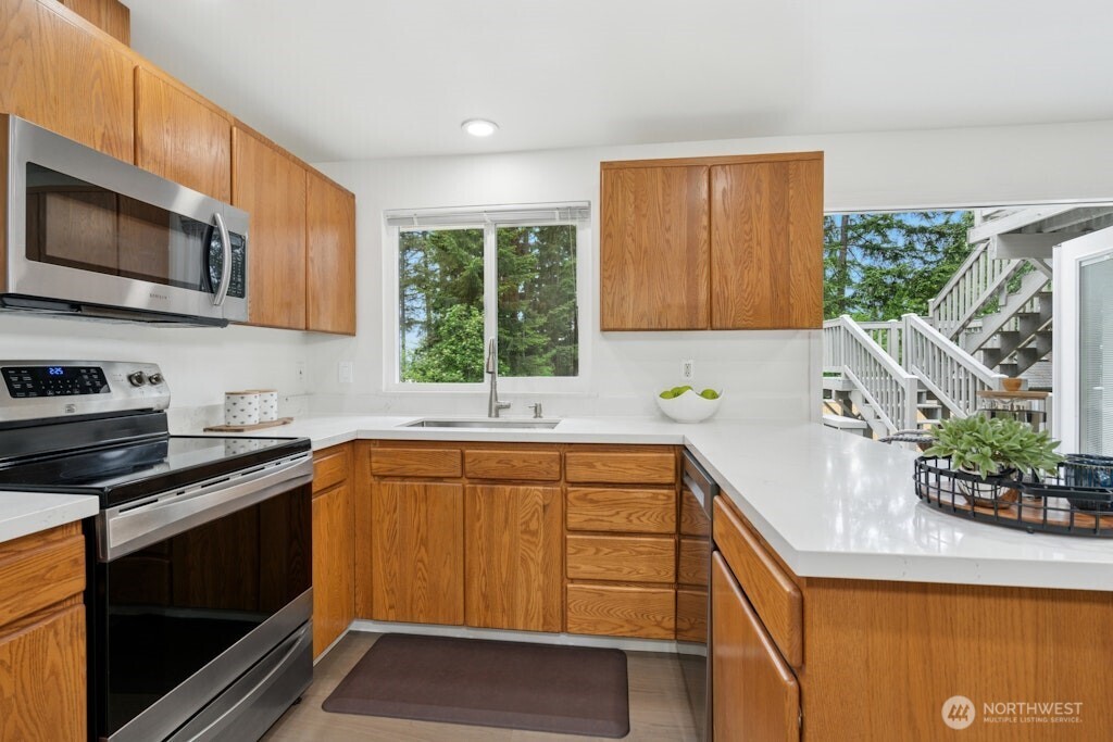 1115 207th Place Property Photo 16