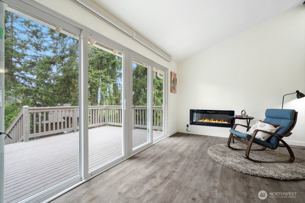 1115 207th Place Property Photo 27
