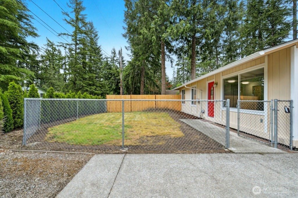 1115 207th Place Property Photo 32