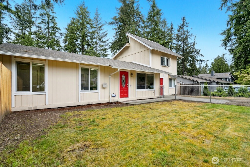 1115 207th Place Property Photo 33