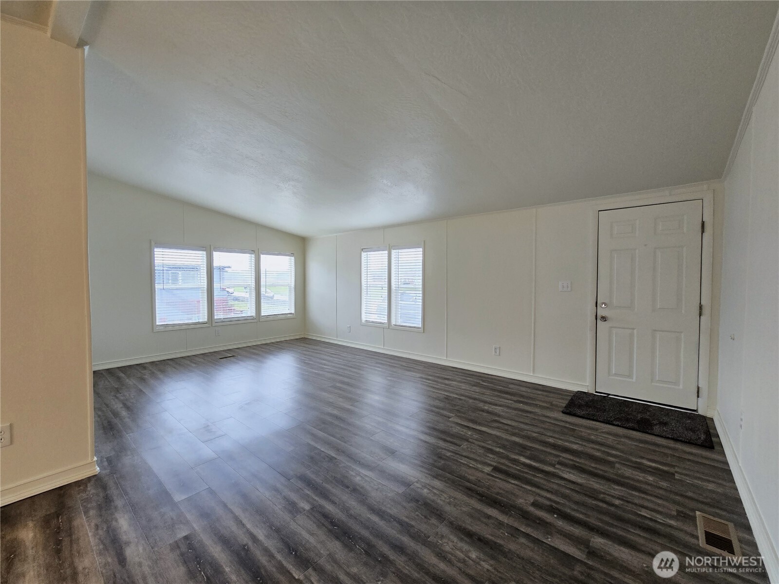 151 Nix Lane Property Photo 8