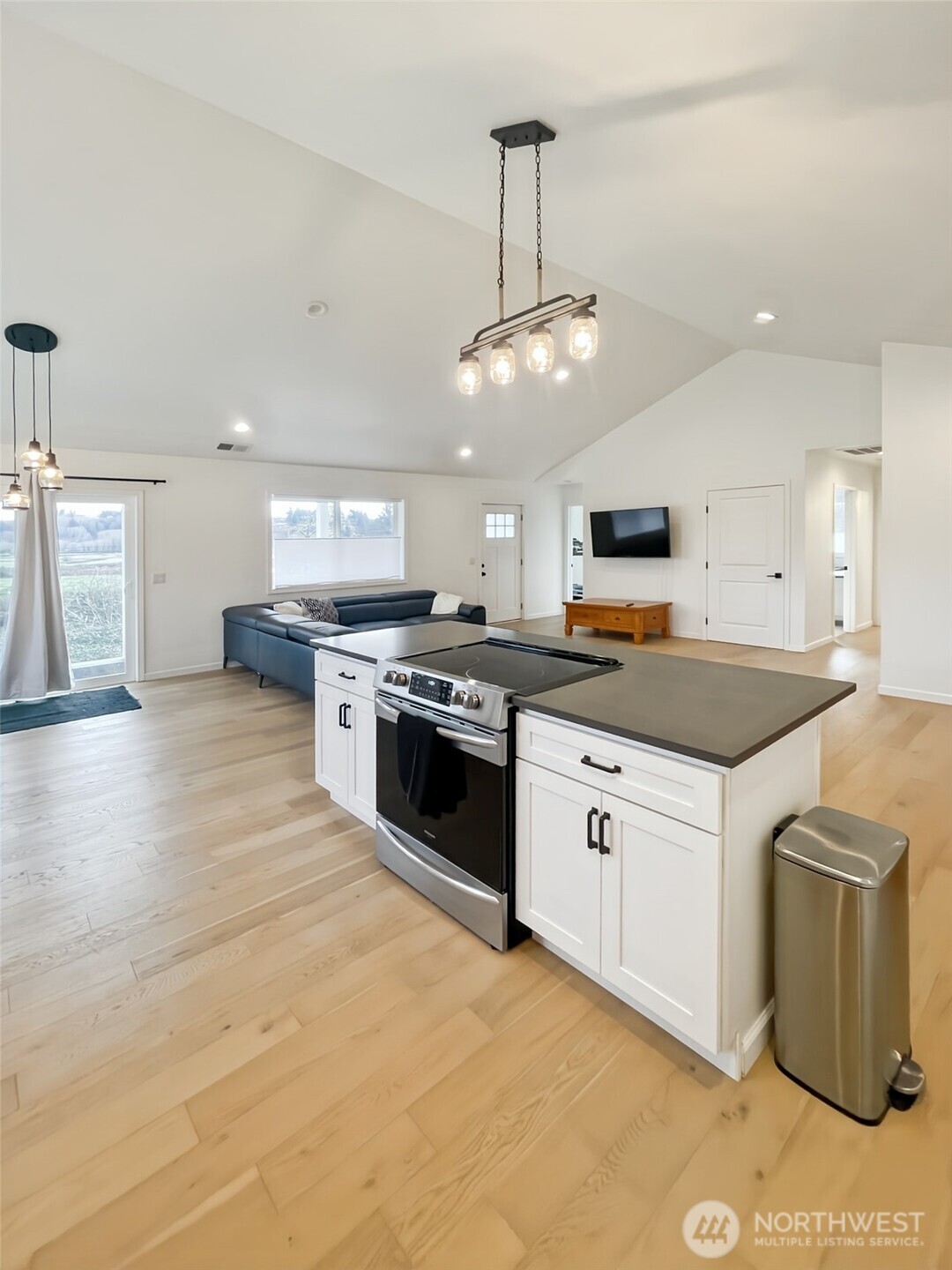 600 Harrison Street Property Photo 14