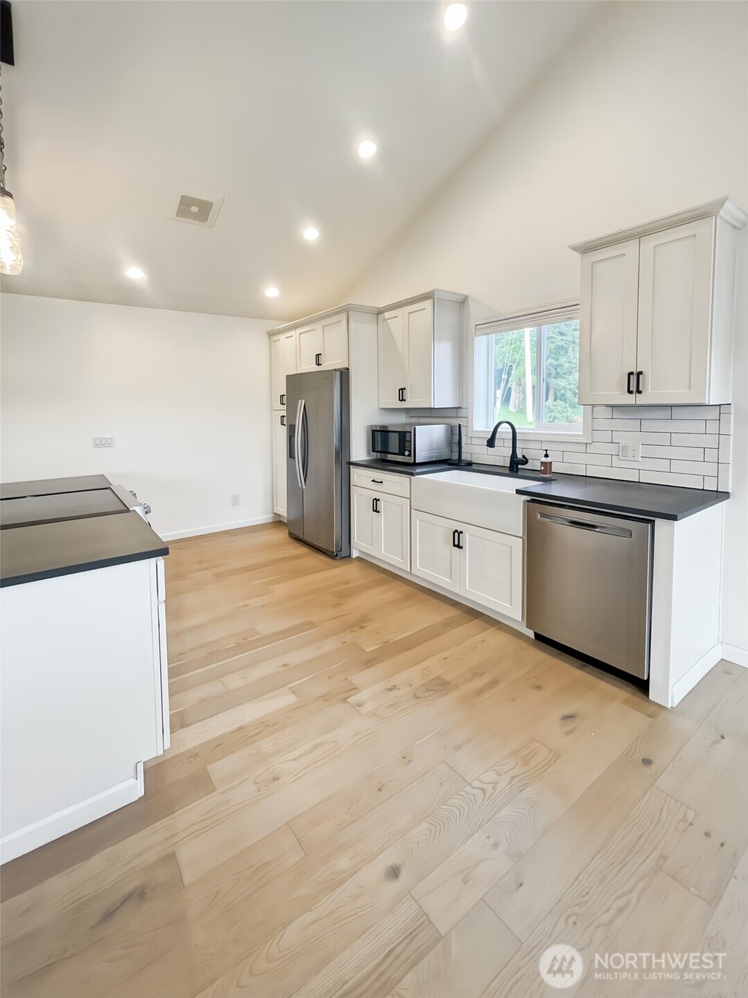 600 Harrison Street Property Photo 15