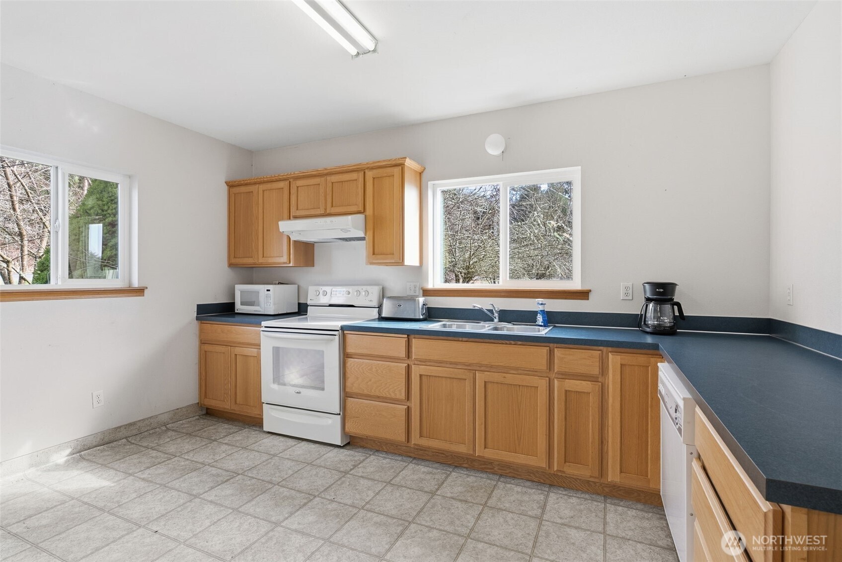 957 W State Route 4 Property Photo 23