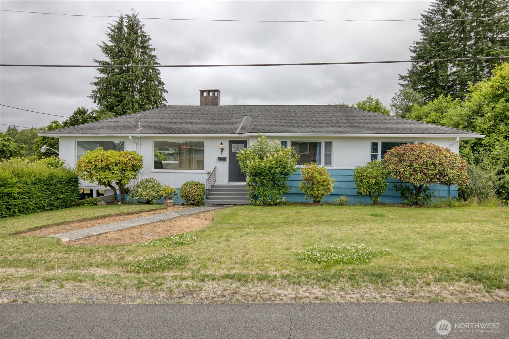 1007 Riverview Drive Property Photo 1