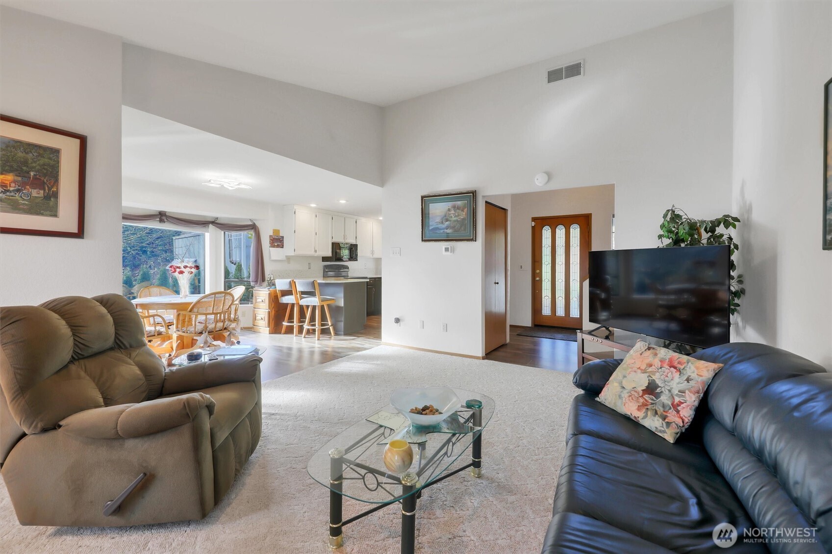 16714 Broadway Avenue Property Photo 4
