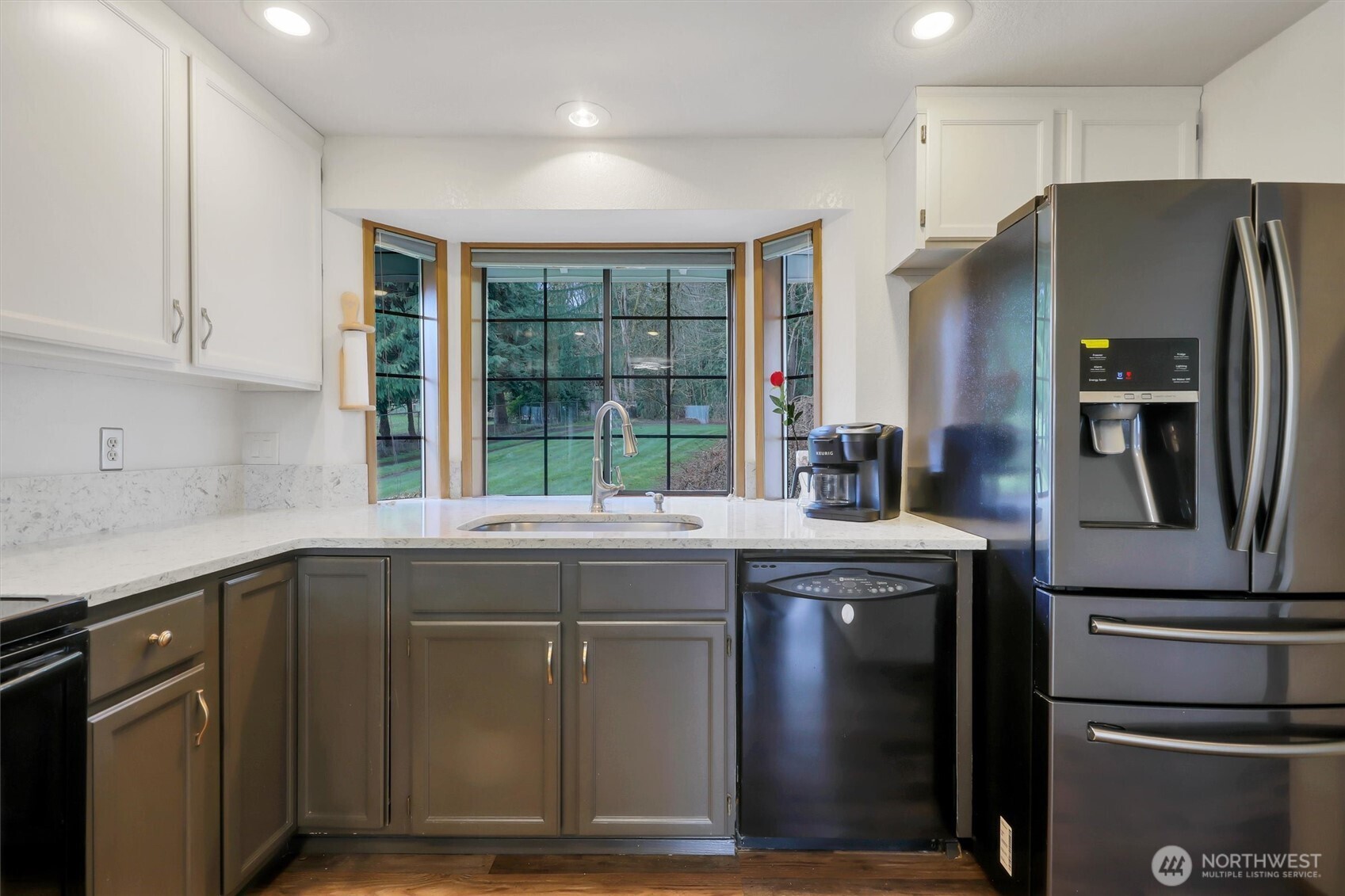 16714 Broadway Avenue Property Photo 13