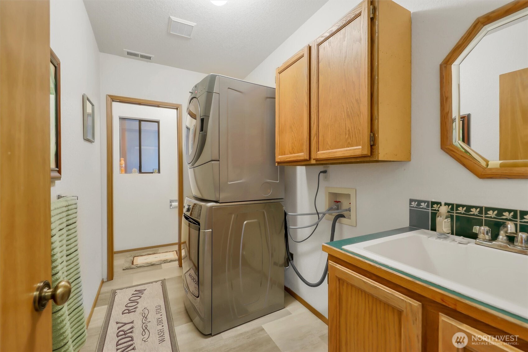 16714 Broadway Avenue Property Photo 14