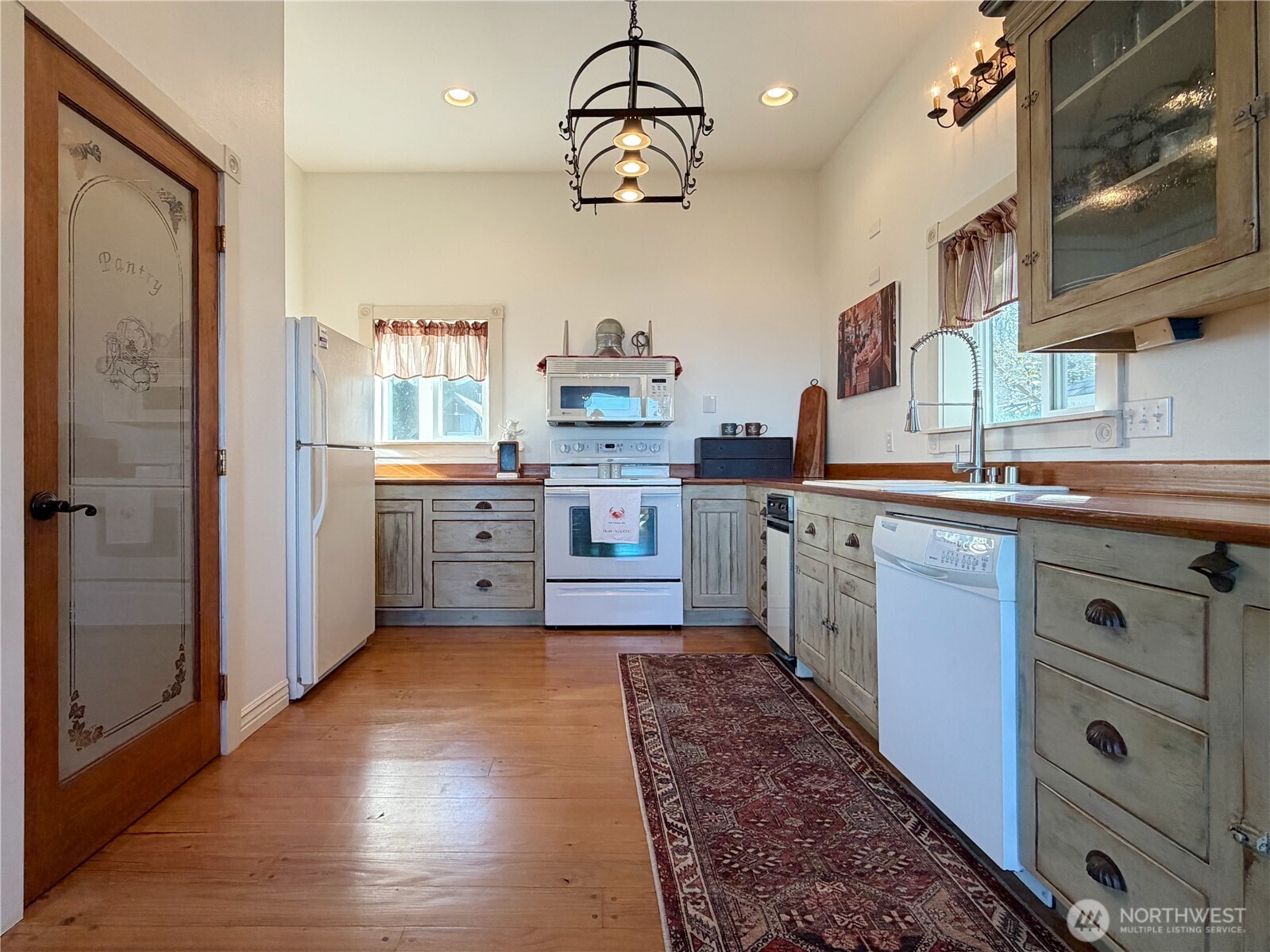 27 M Cascade Drive Property Photo 13