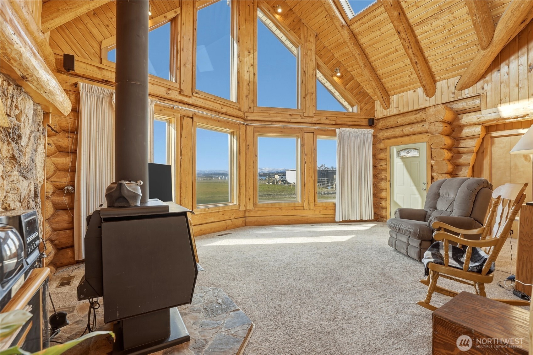 14254 Rutherford Road Property Photo 4