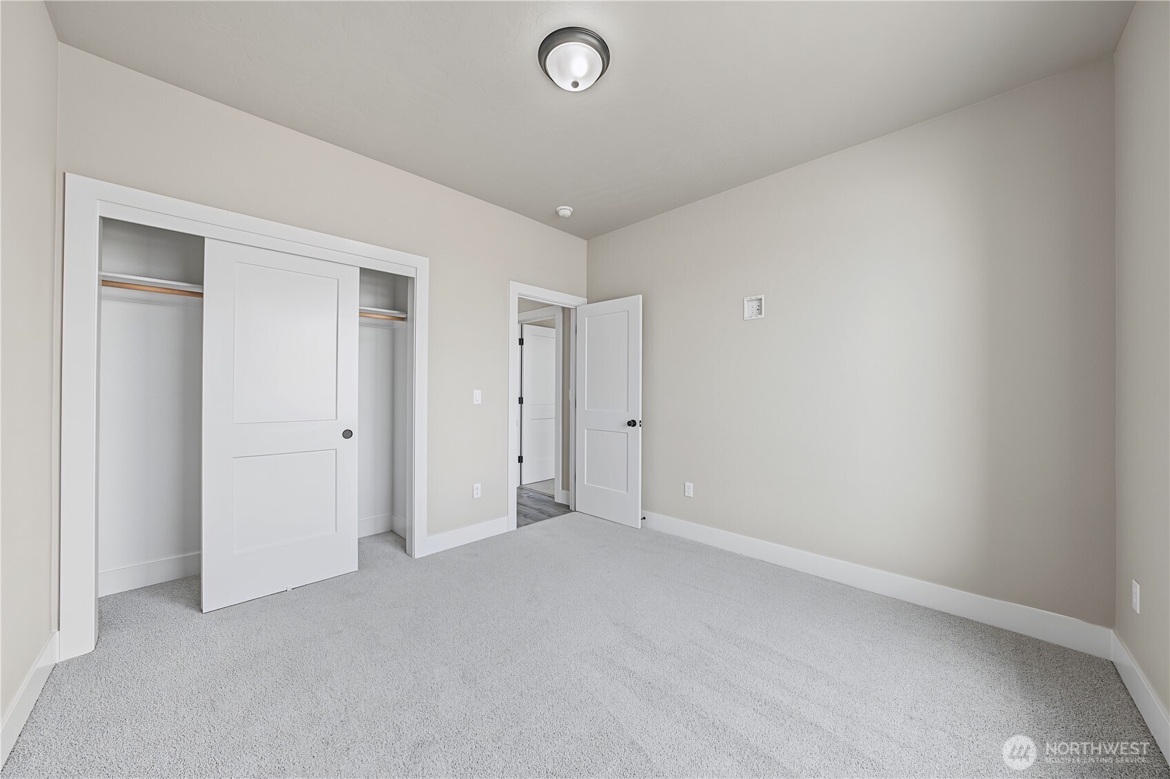 1134 E Mt Hood Street Property Photo 23
