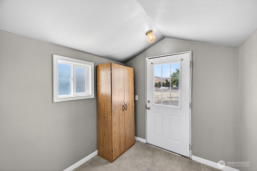 127 Frontier Way Property Photo 15
