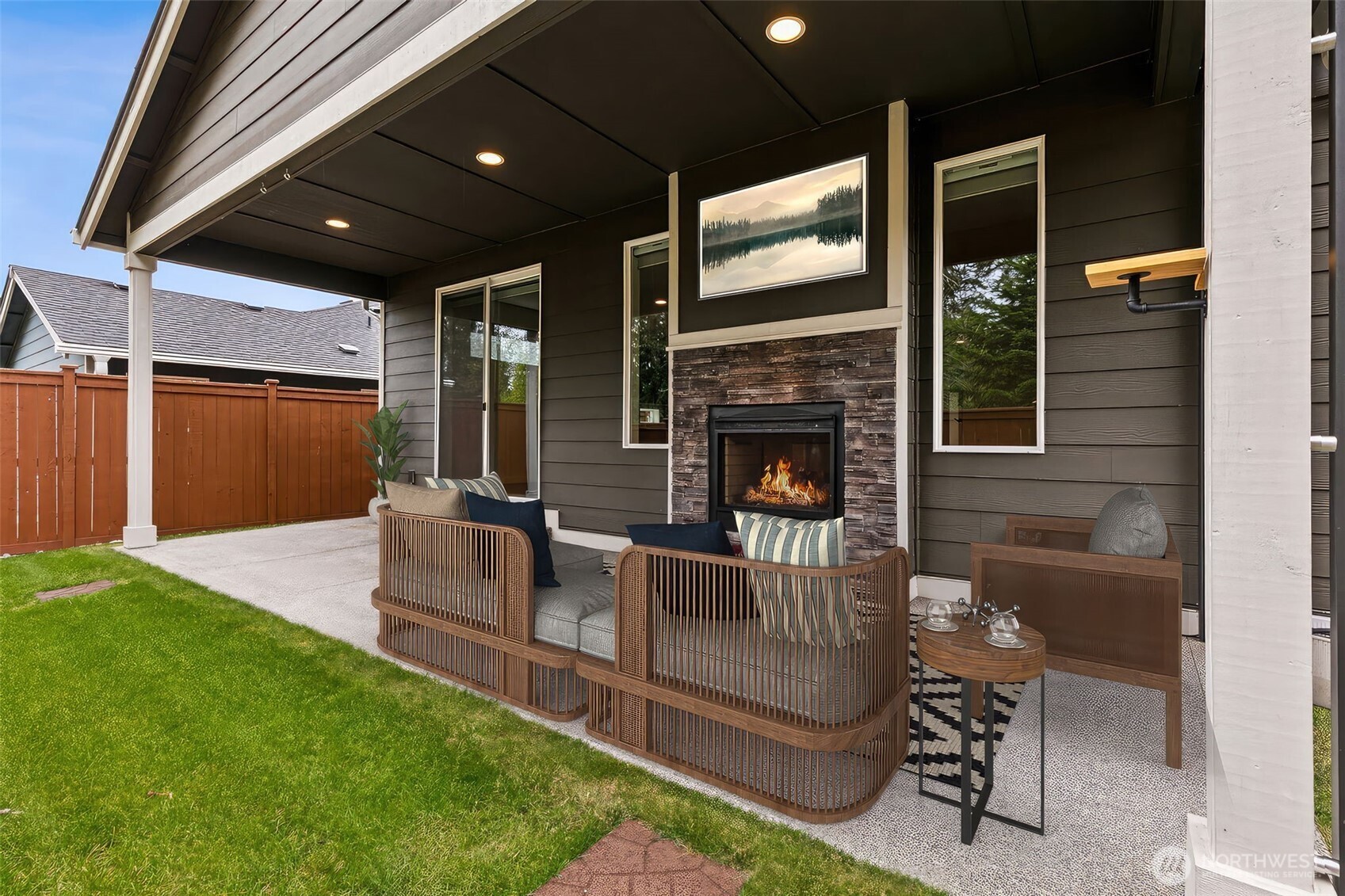 5605 Reef Lane Property Photo 4