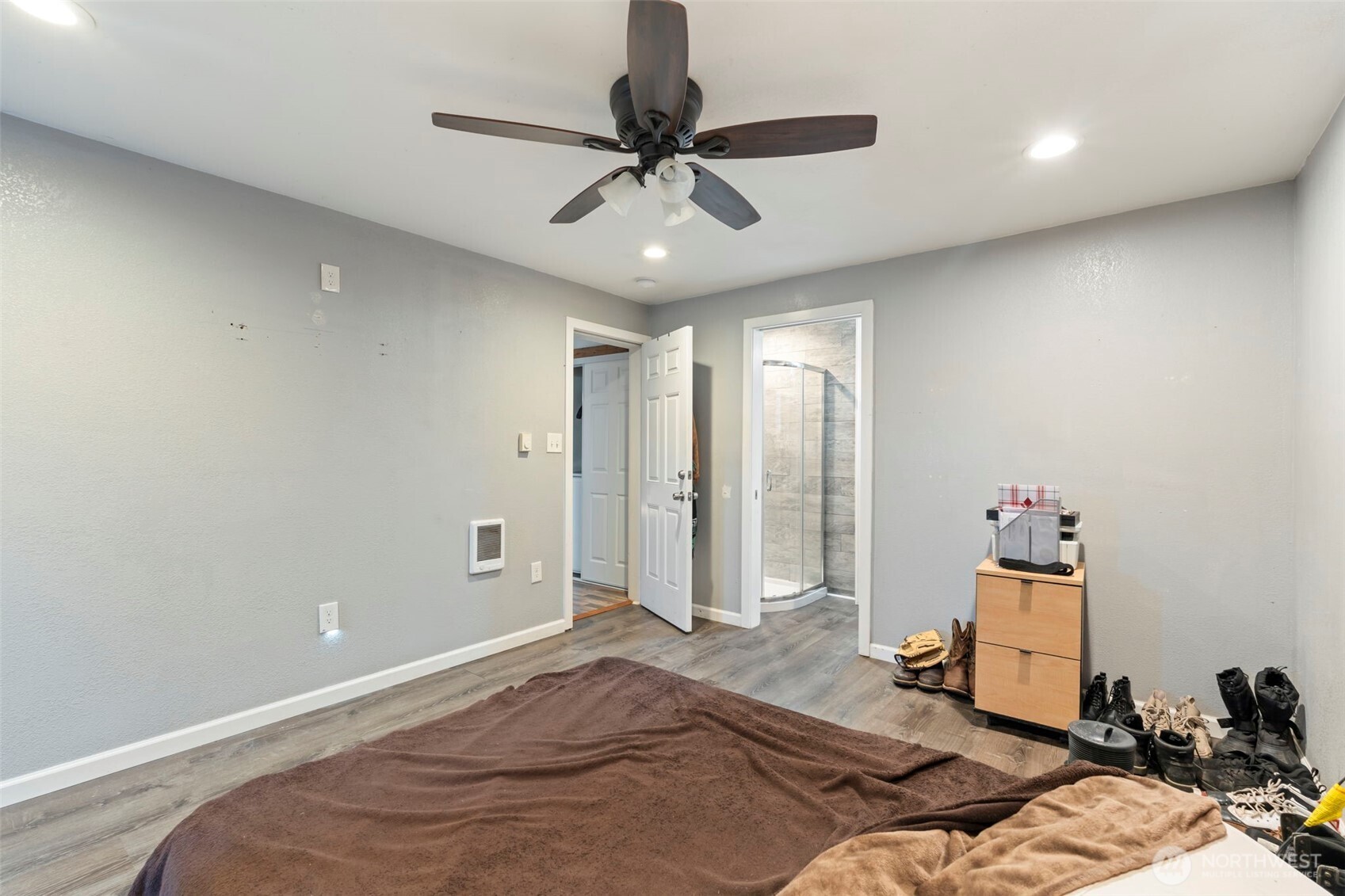 1025 E St Property Photo 20