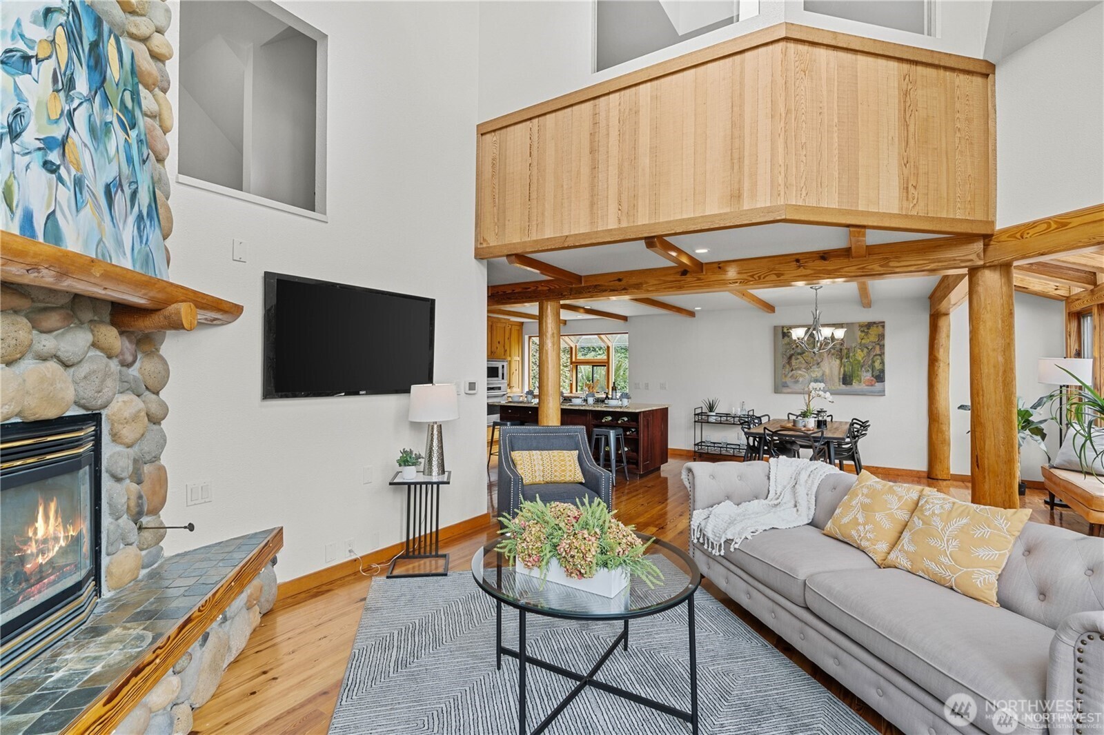 8526 E Mercer Way Property Photo 10