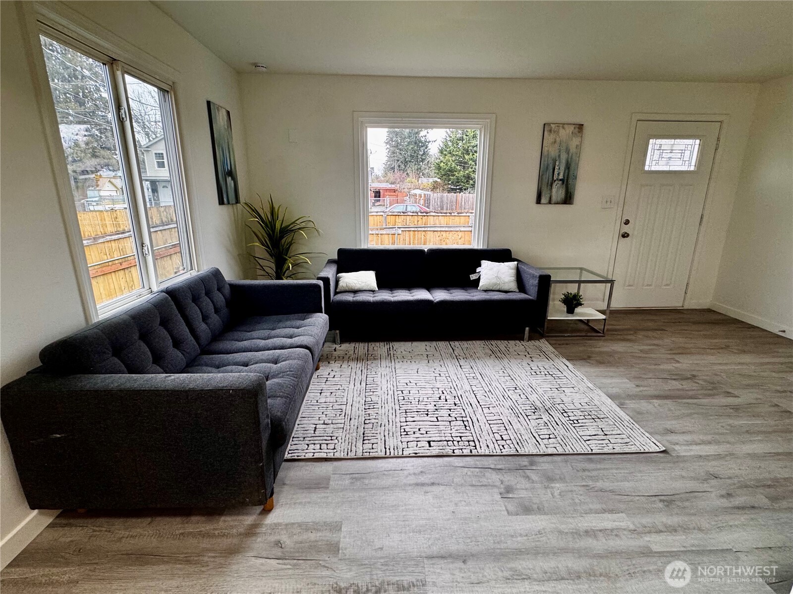 5410 S Cushman Avenue Property Photo 12