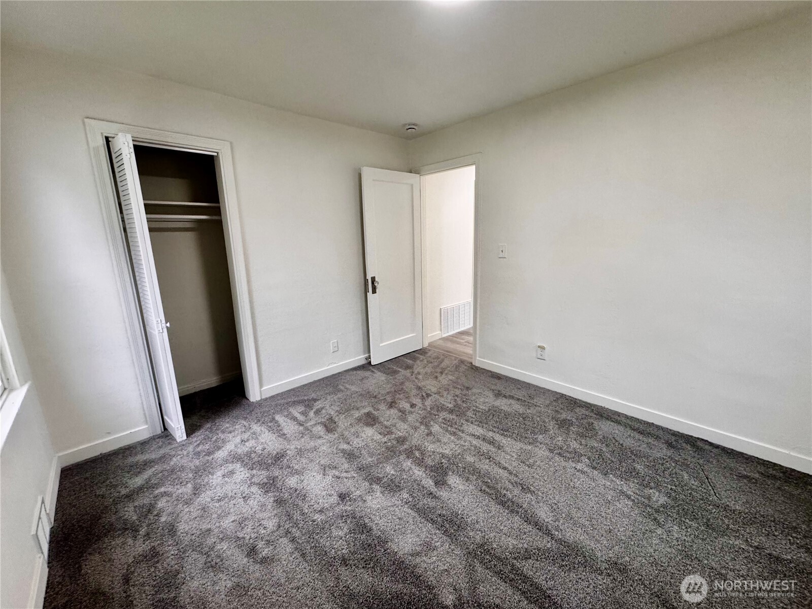 5410 S Cushman Avenue Property Photo 15