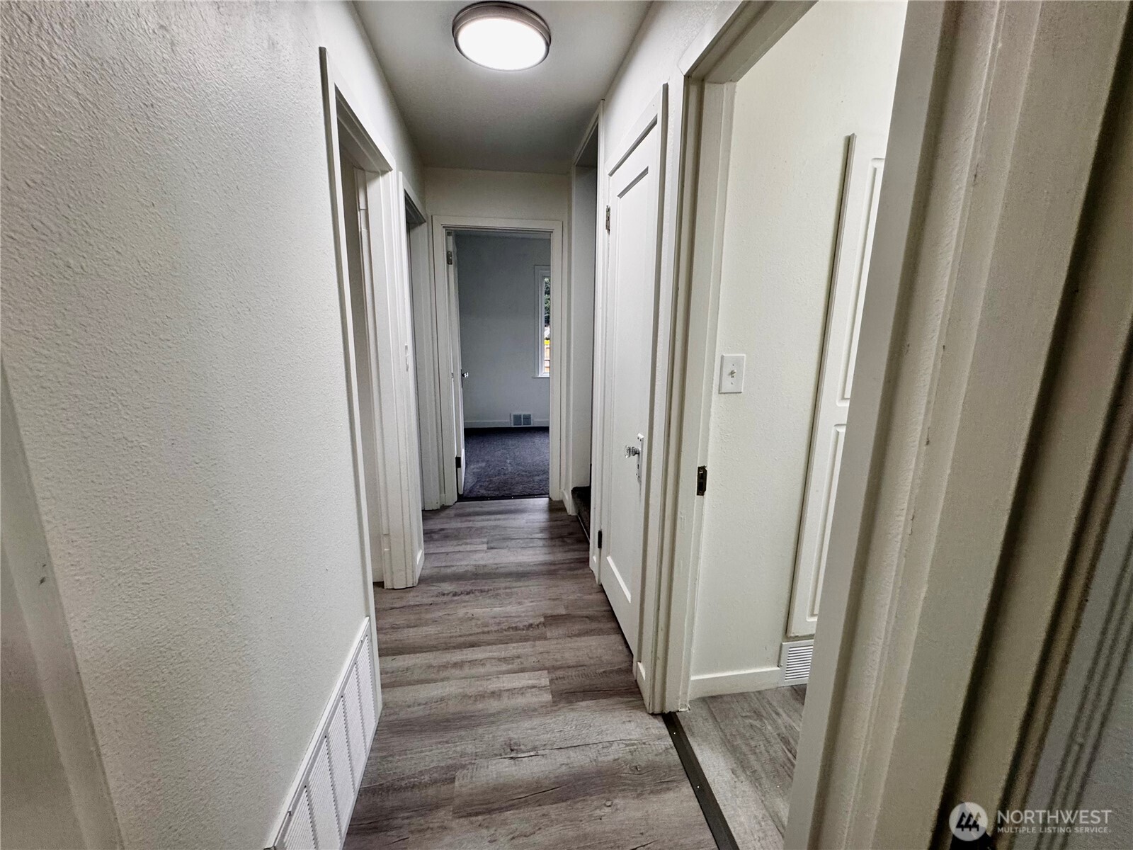 5410 S Cushman Avenue Property Photo 17