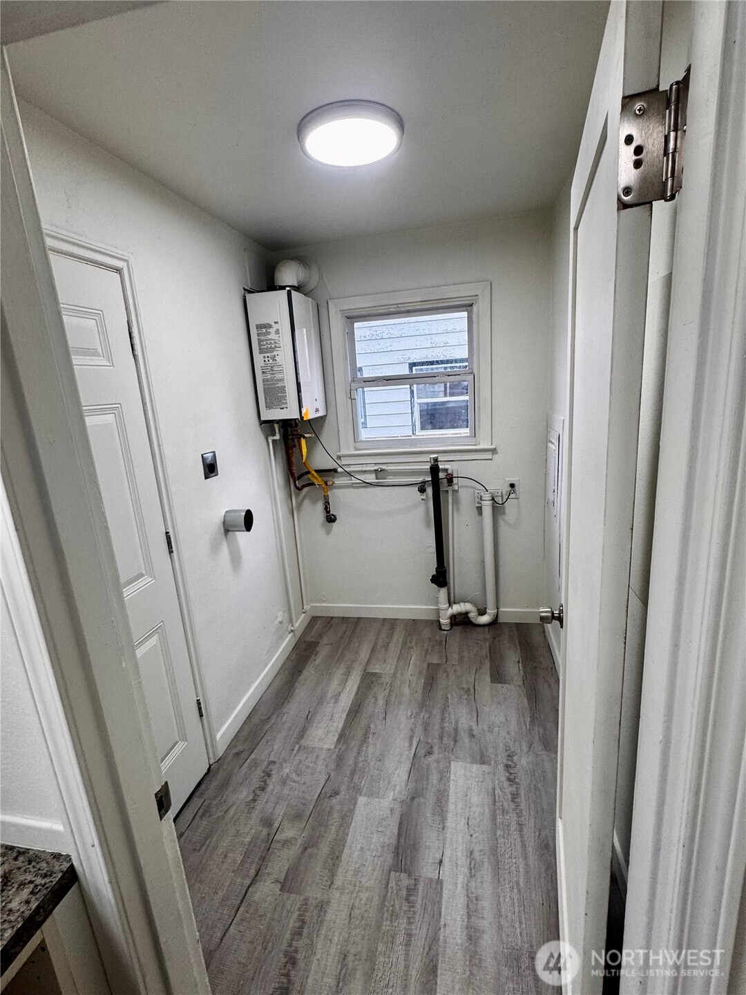 5410 S Cushman Avenue Property Photo 18
