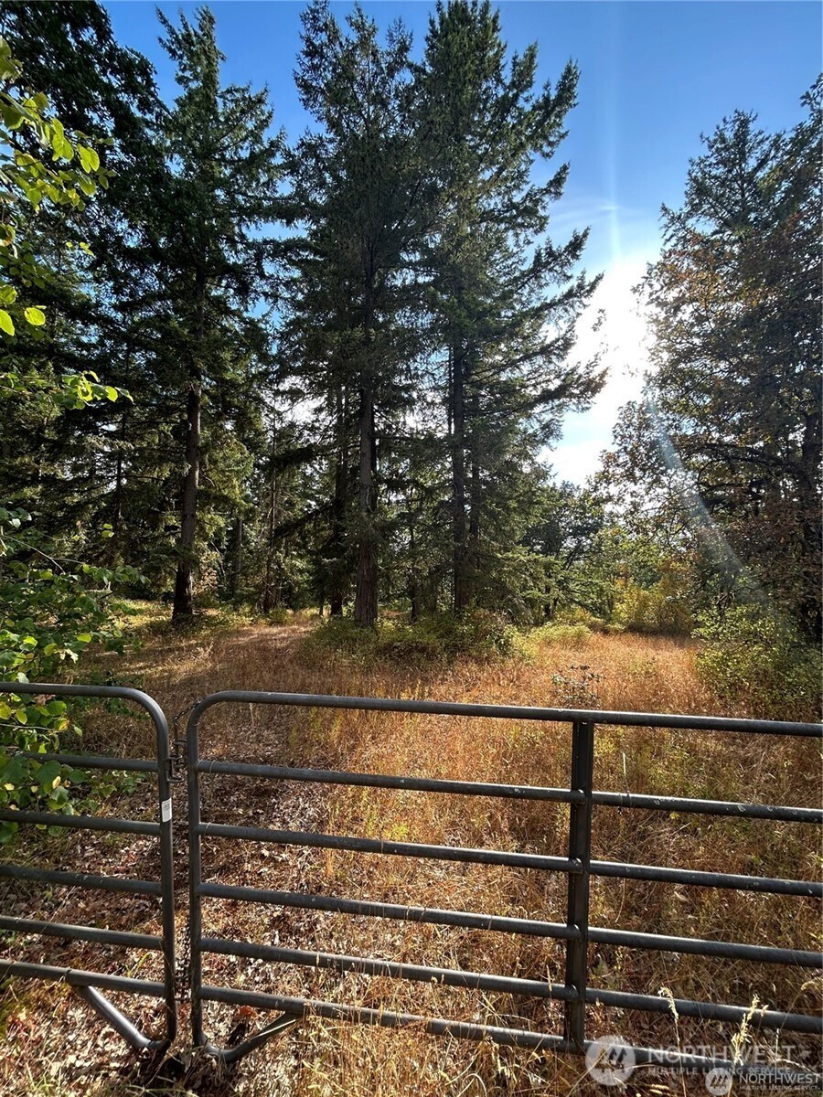 17837 Sargent Road Property Photo 1