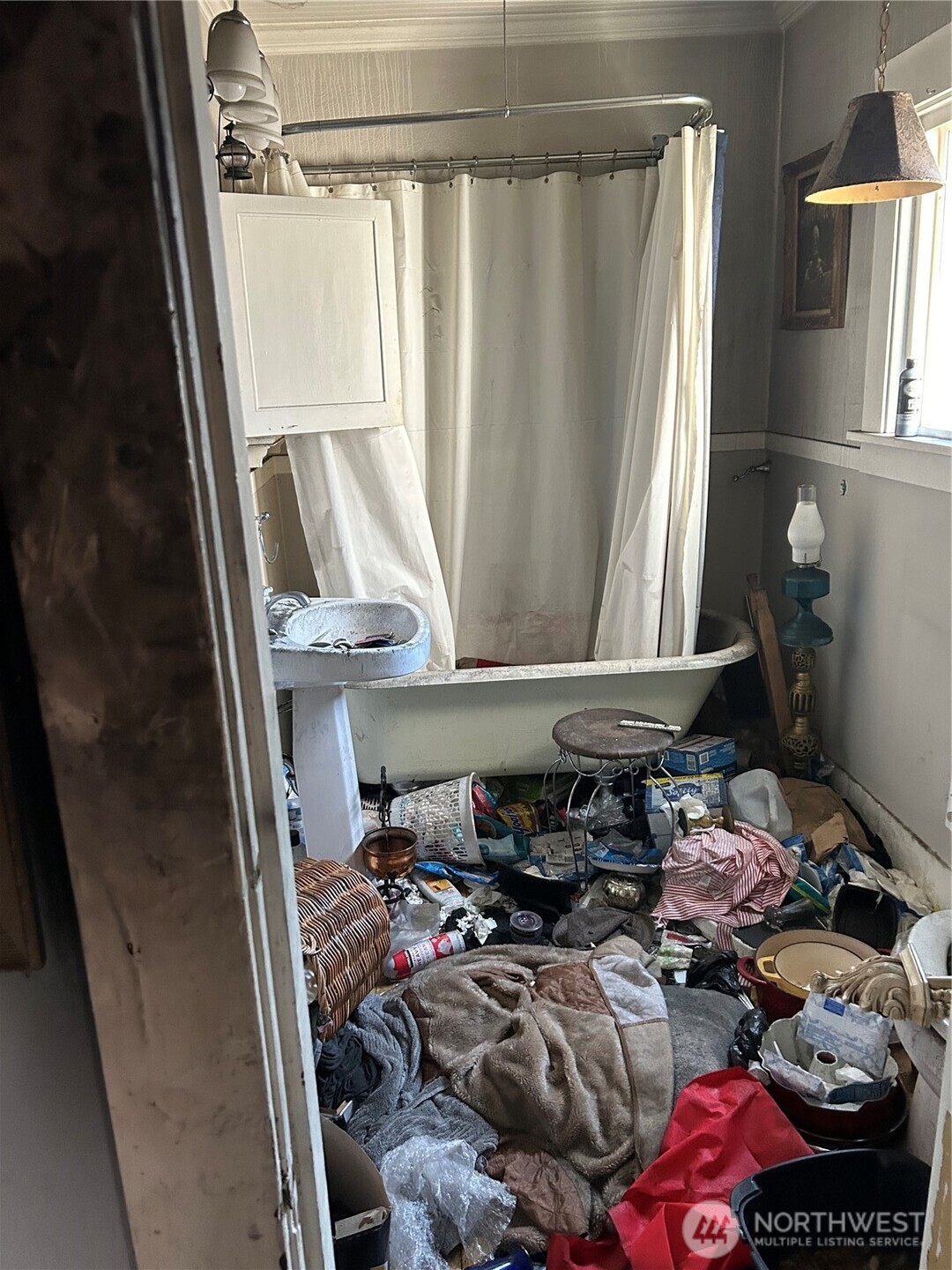 4013 High Street Property Photo 3