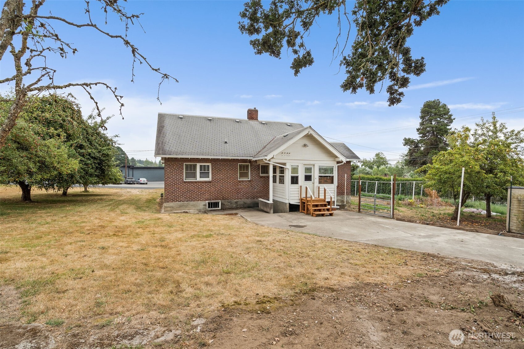 26 Se Spring Street Property Photo 27