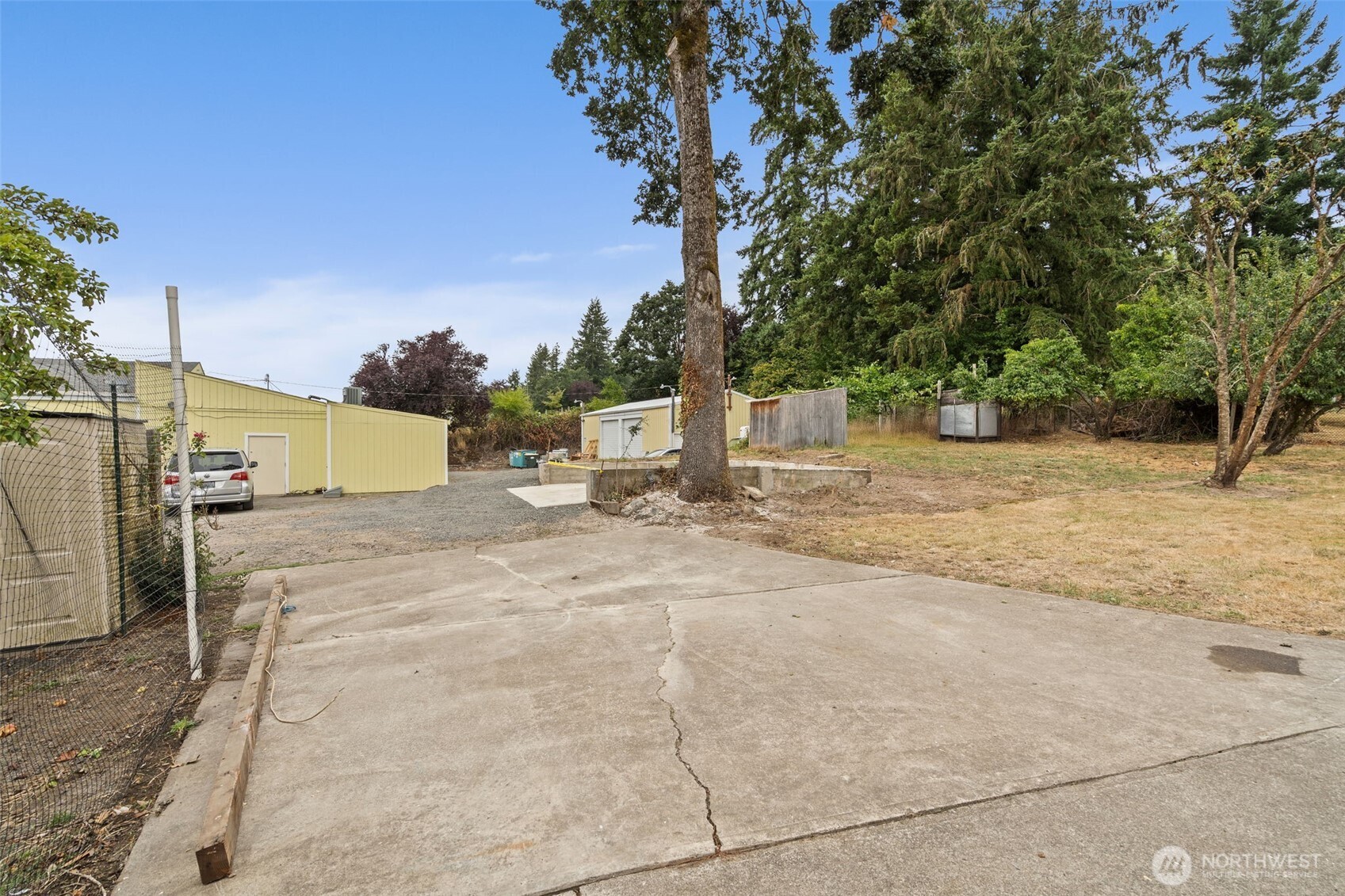 26 Se Spring Street Property Photo 30