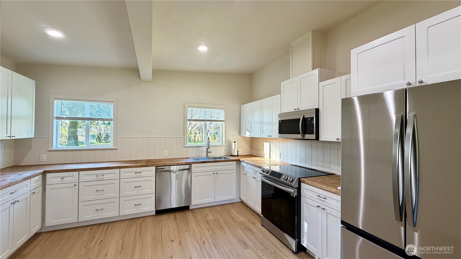 630 7th Street Property Photo 9