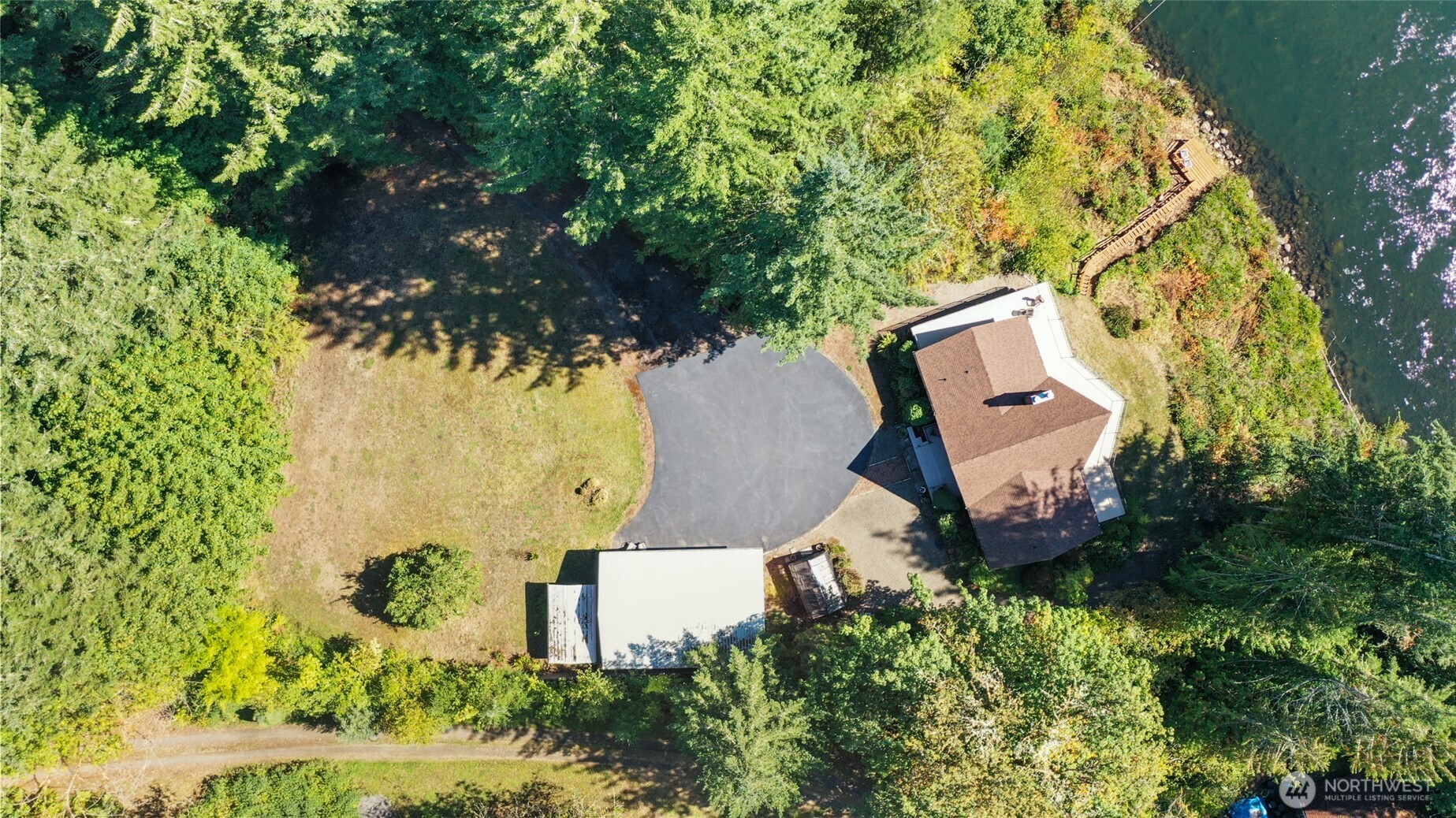 2484 Spencer Road Property Photo 31