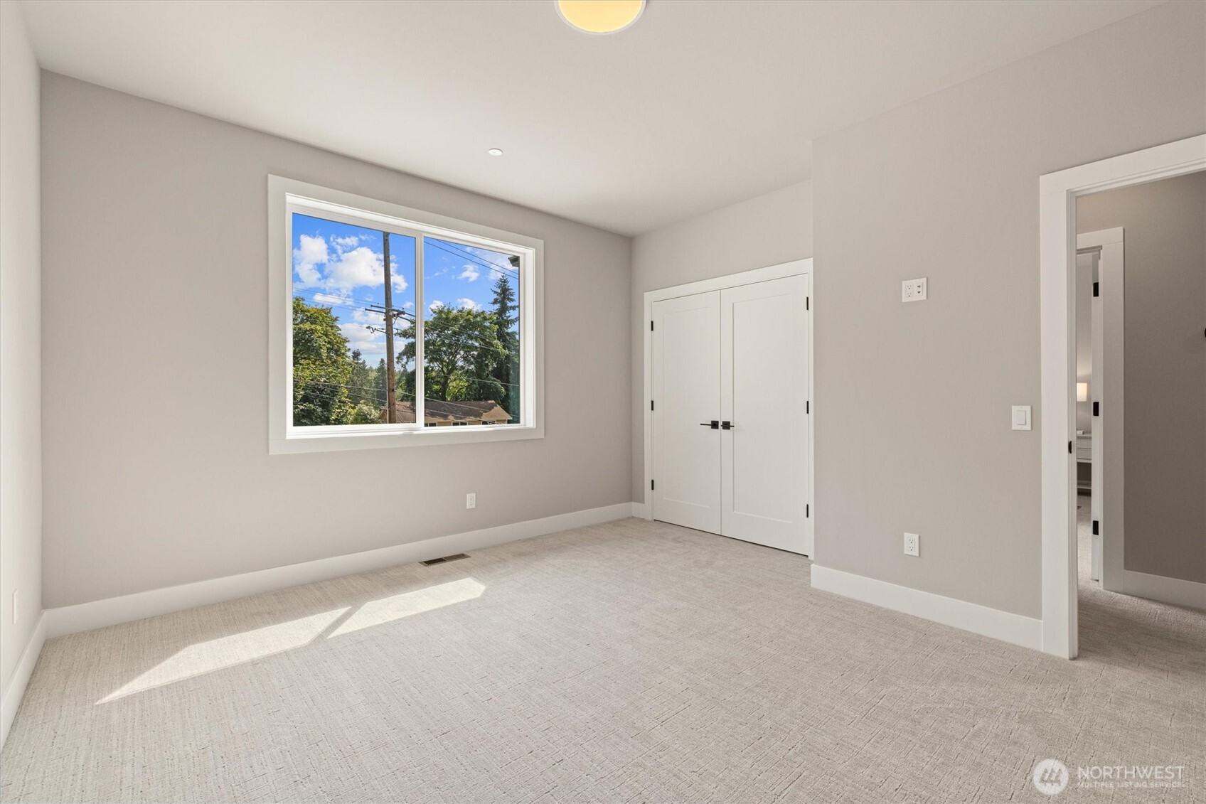 18520 83rd Avenue Property Photo 23