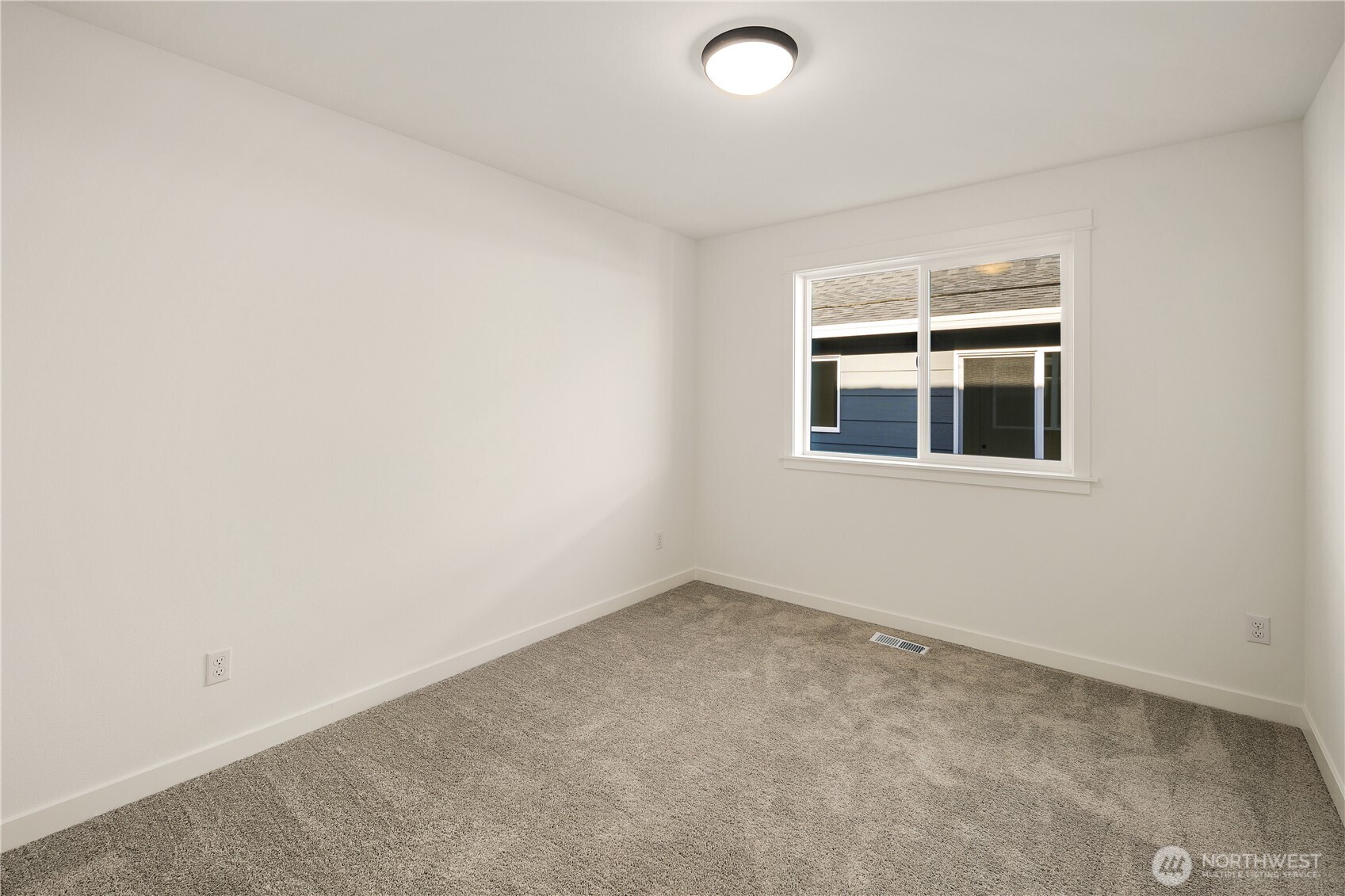 809 211th Place Property Photo 24