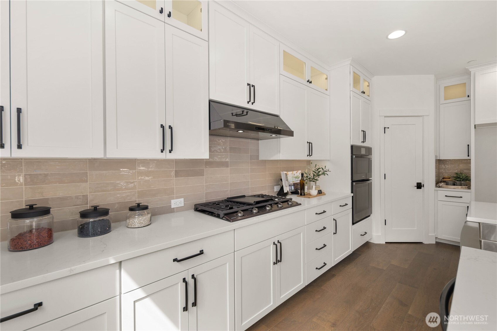 729 211th Place Property Photo 10