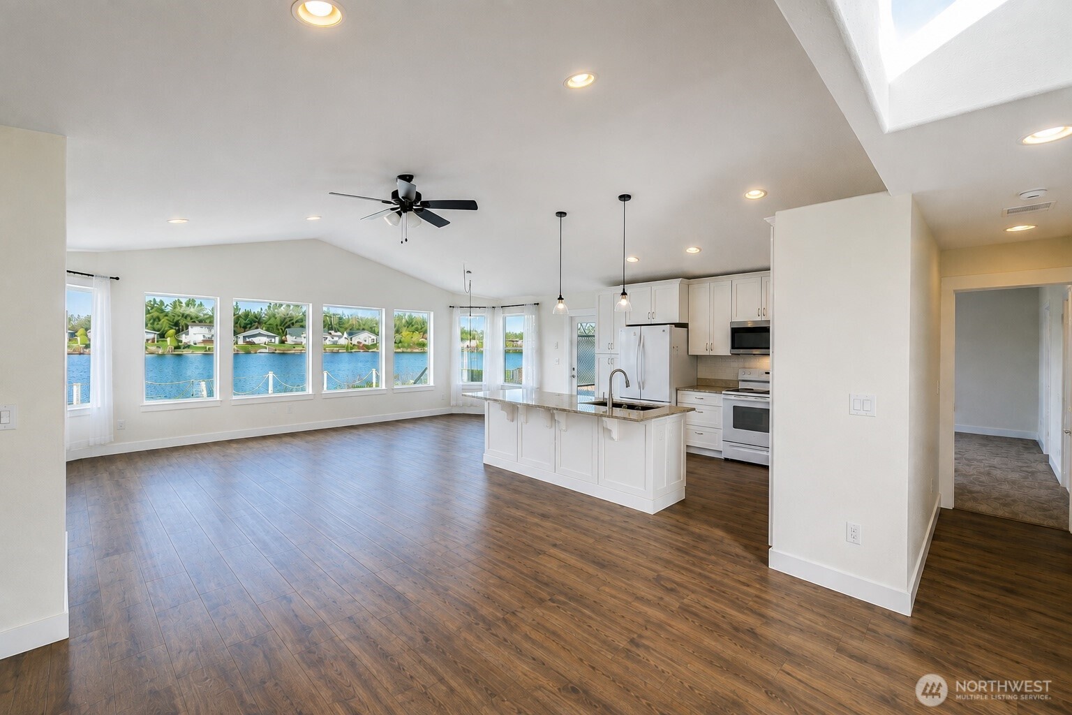 571 E Chance A La Mer Property Photo 9