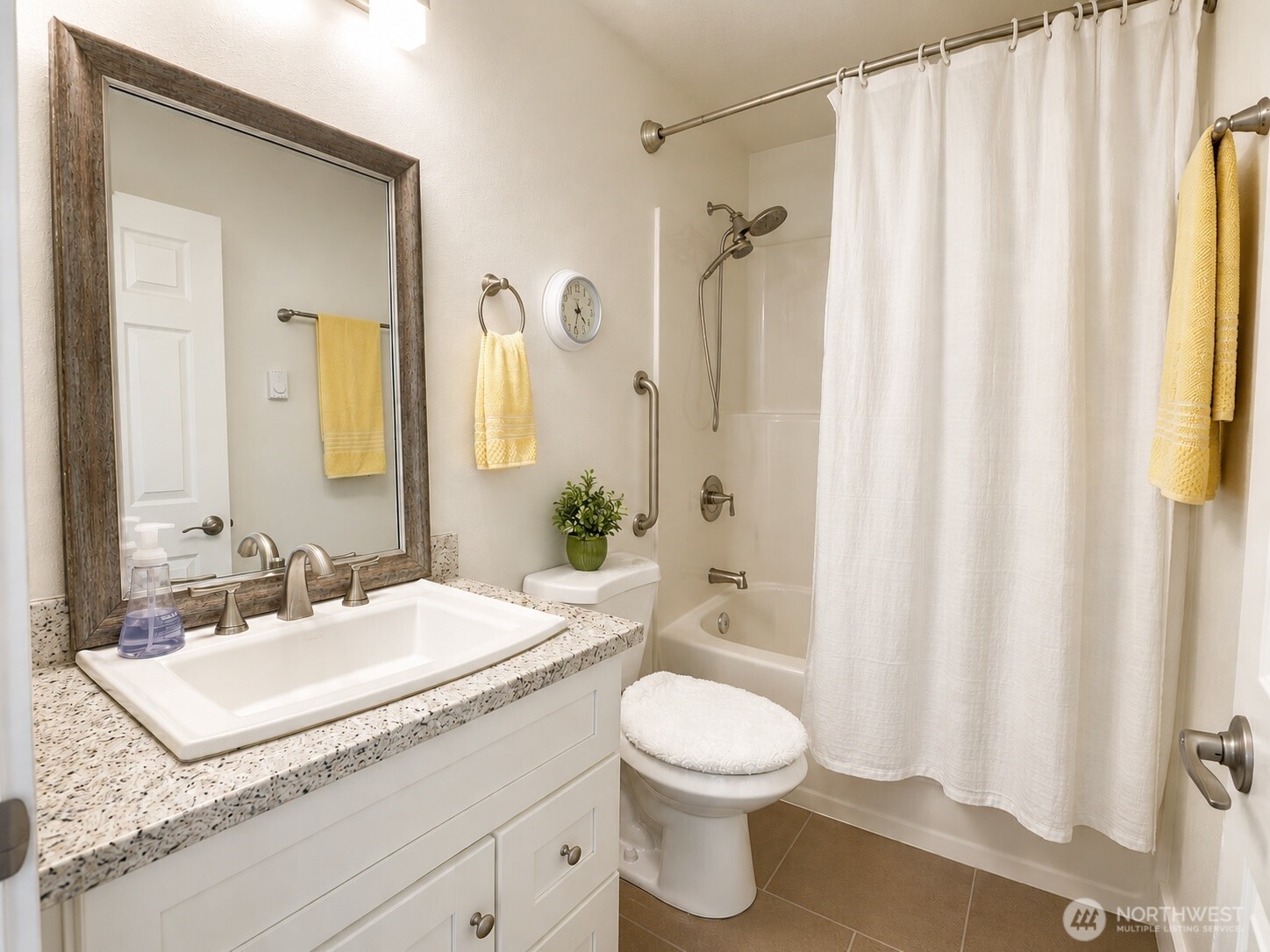 571 E Chance A La Mer Property Photo 13