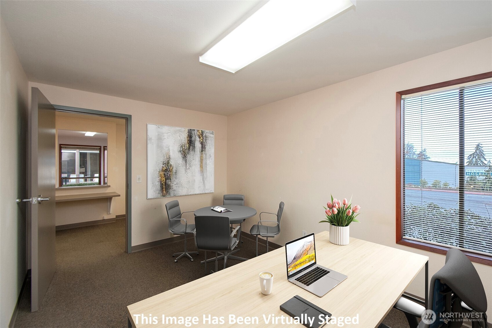 826 E 8th Street Property Photo 7