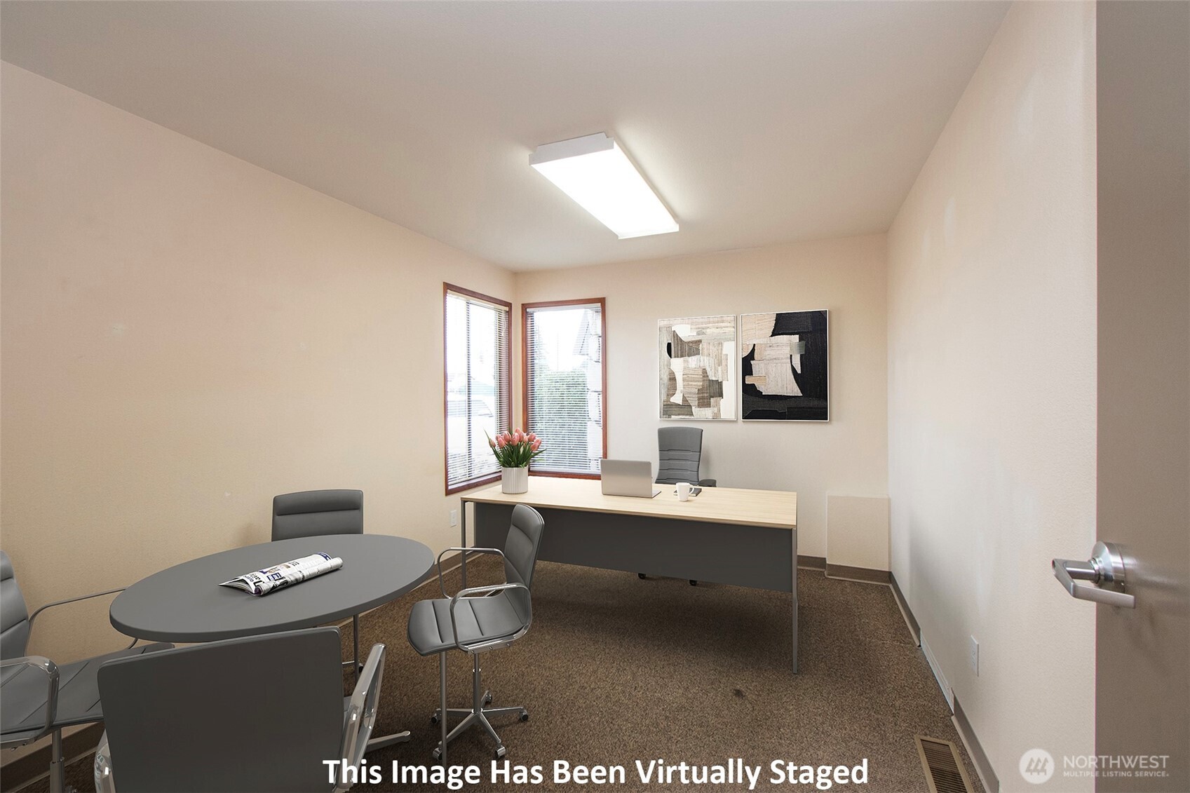 826 E 8th Street Property Photo 8