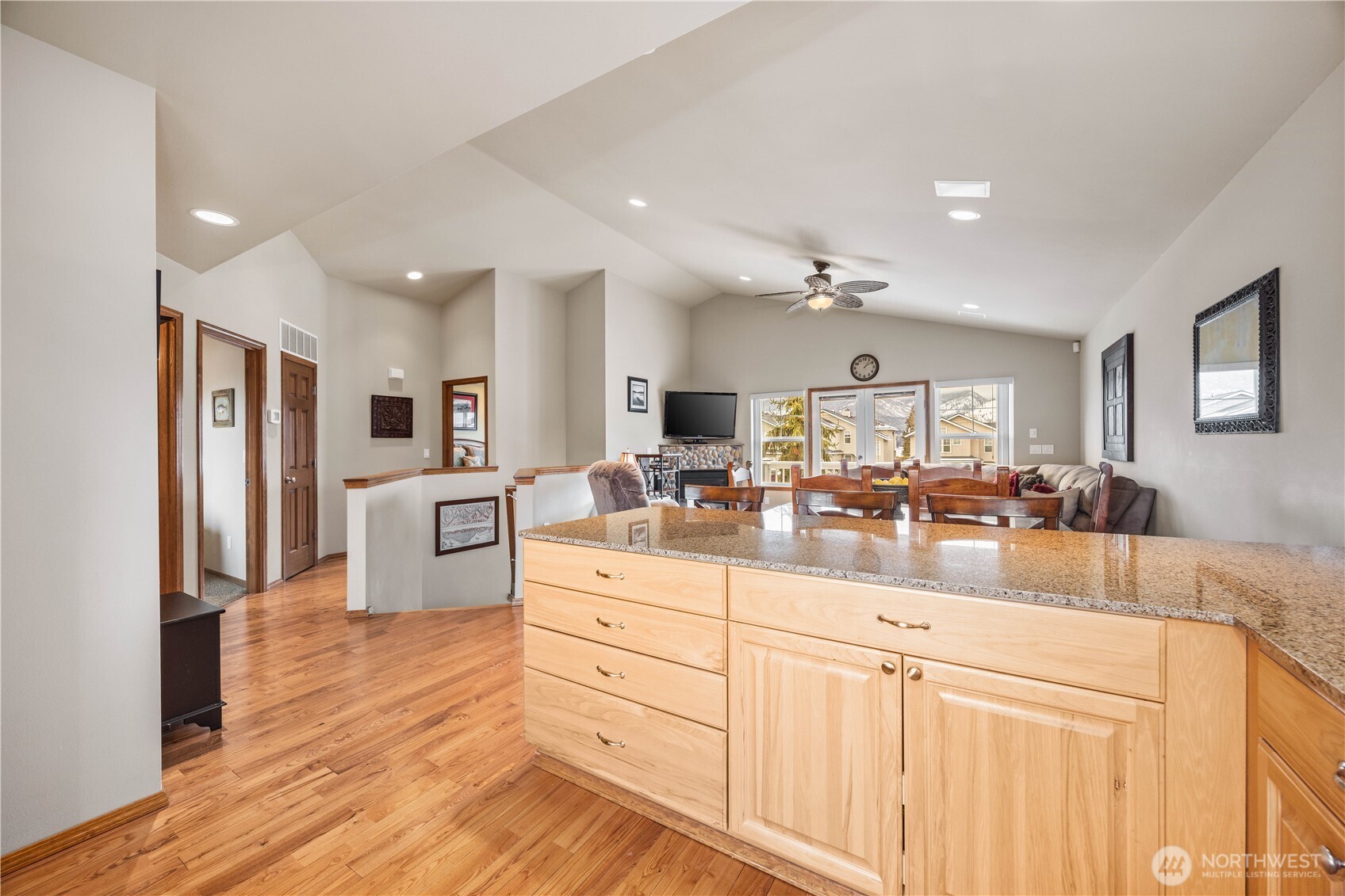 222 Parkway Drive Property Photo 11