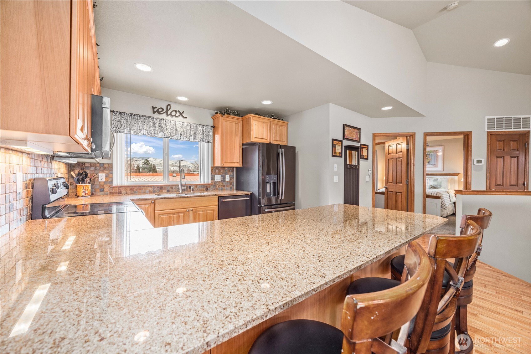 222 Parkway Drive Property Photo 12
