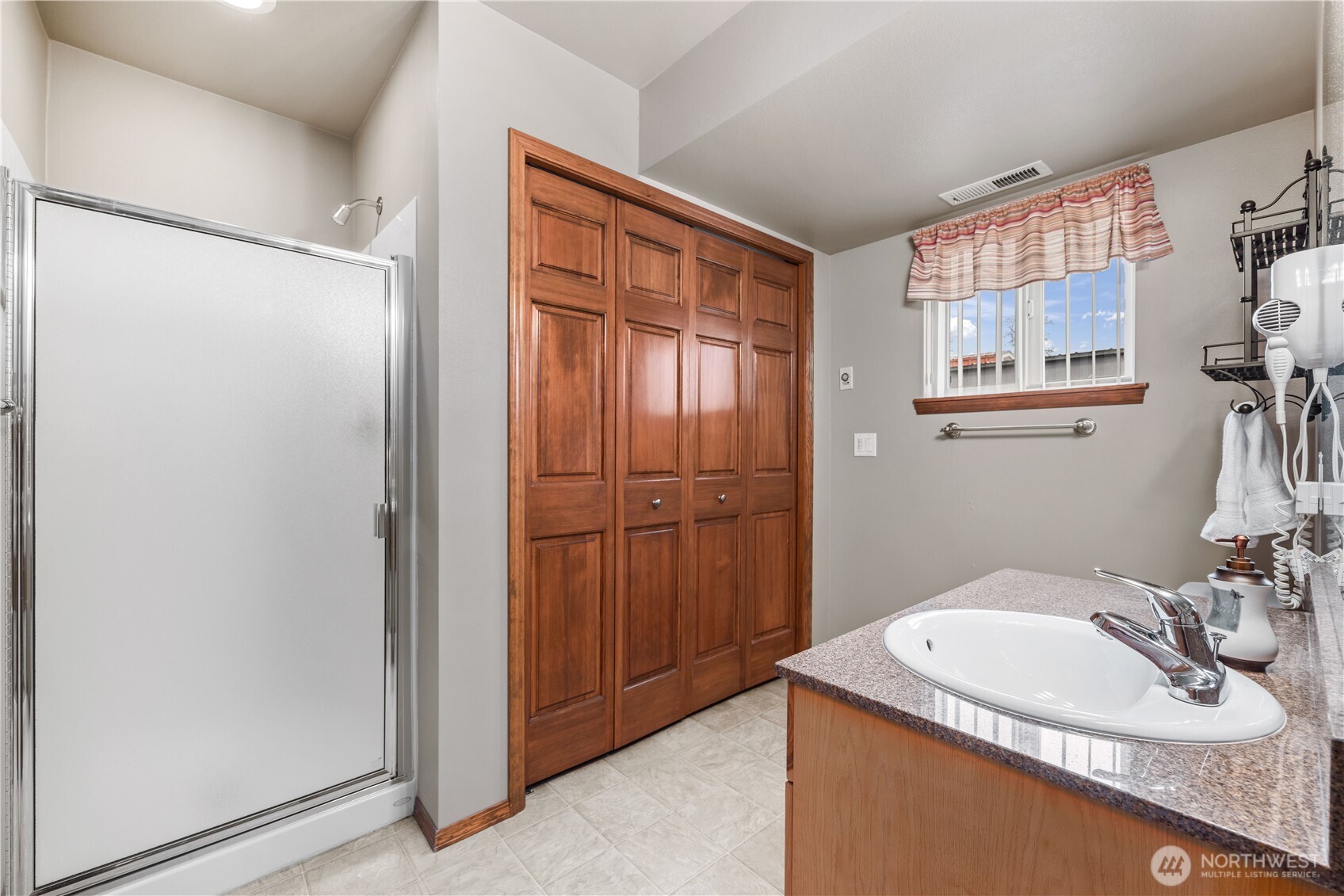 222 Parkway Drive Property Photo 28
