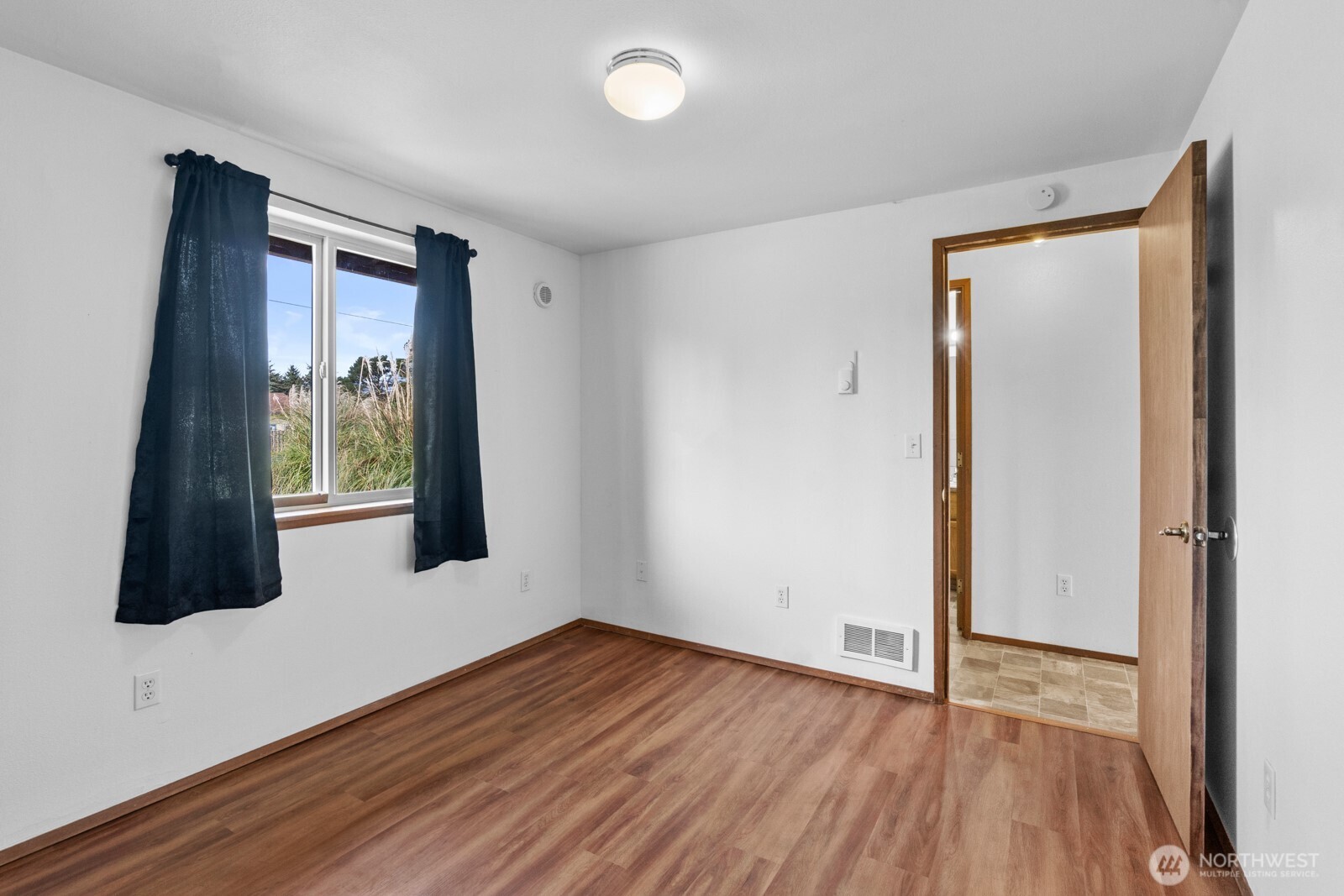 306 Point Brown Avenue Property Photo 37